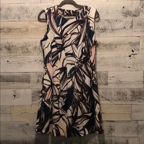 H&M Dresses & Skirts - Fit & flare dress with floral brushstroke pattern